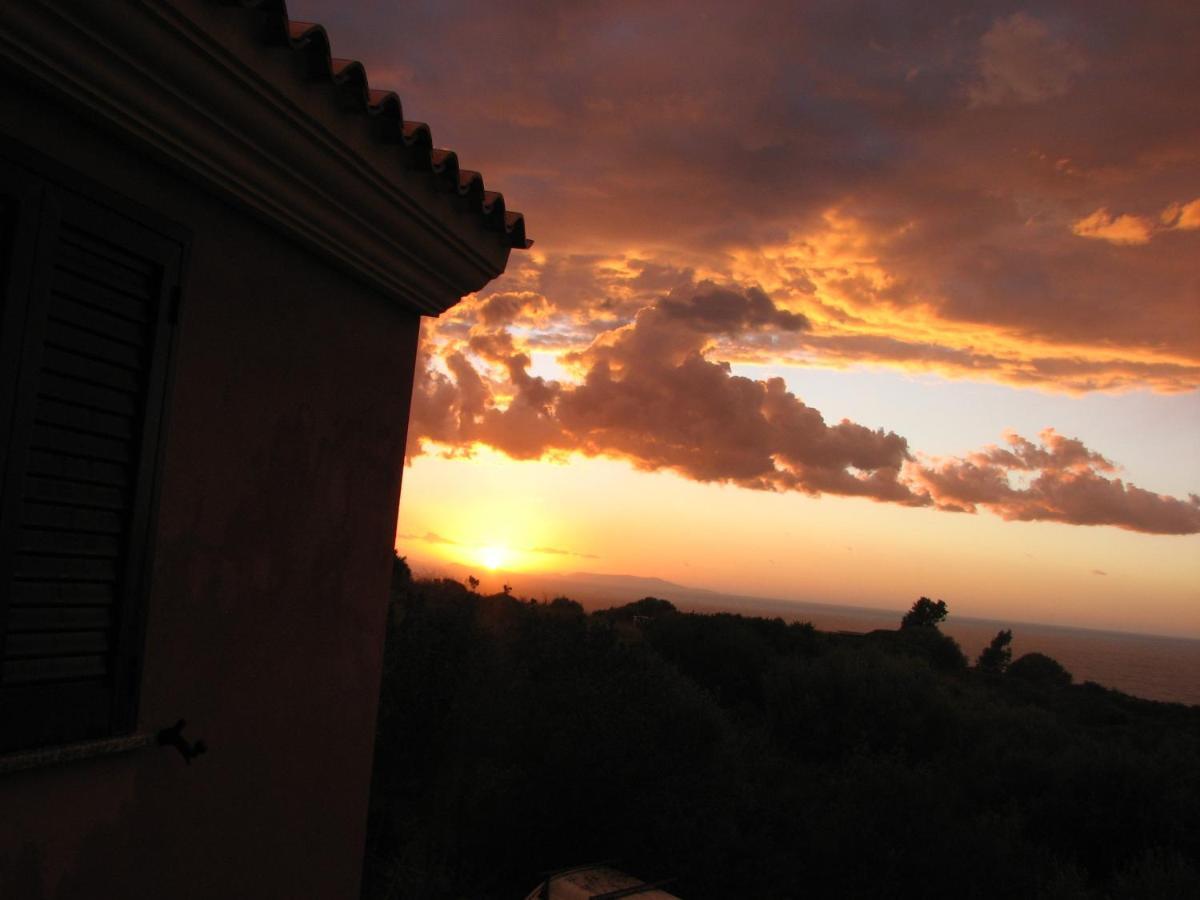 Isola Rossa Appartamenti Superior Pokoj fotografie